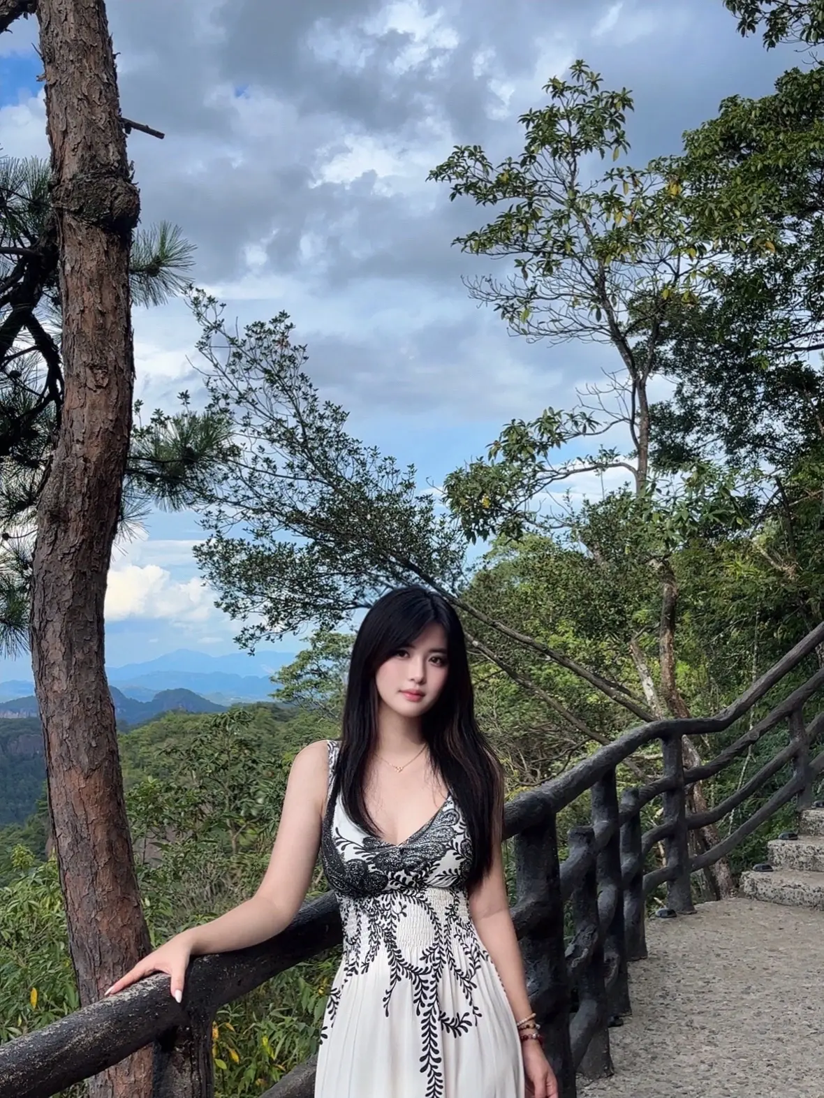 一直太专注于未来 却没有意识到 今天正是多年前祈求的模样