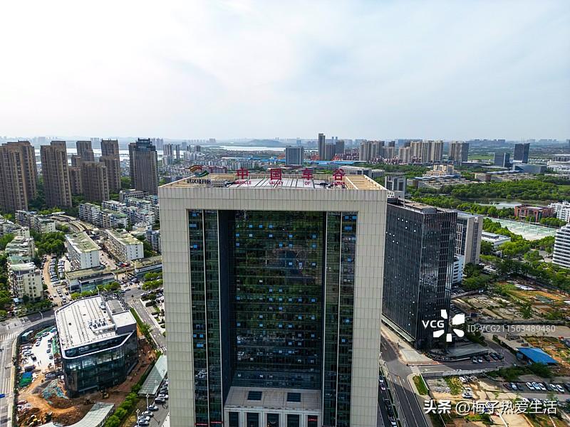 咱十堰人自己的汽车大事件！今天（6月9日）不只是普通的周二，还是咱东风和日产合资