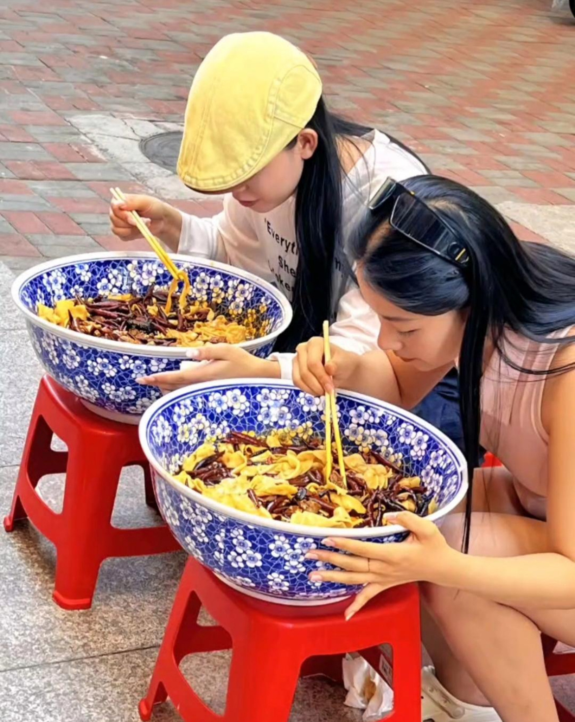小仙女的胃永远是个谜 