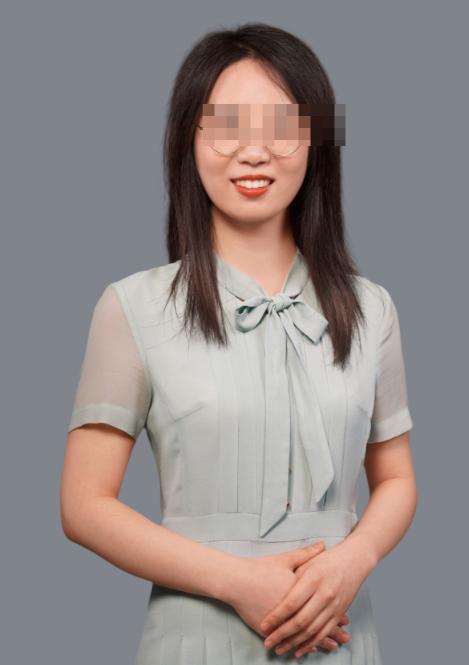 武汉大学这次实名举报，最特殊的地方，是举报人竟然是被举报对象导师的两个女儿。
两