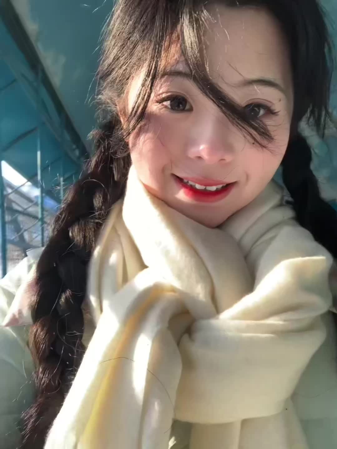 儿时只在电视里看到过，听身边的同学侃侃而谈父母带自己去看的老虎狮子等动...