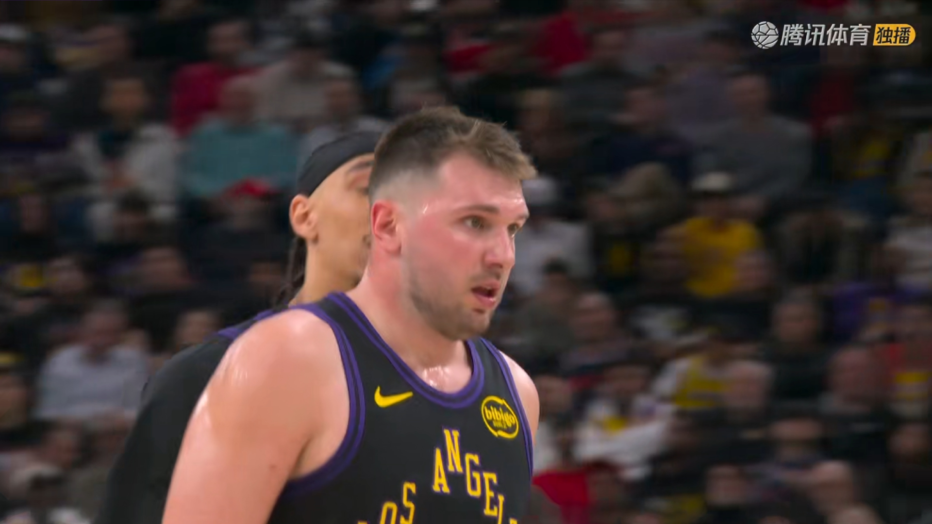 感觉全队已经认输了，丝毫看不见有战斗的欲望。湖人vs快船