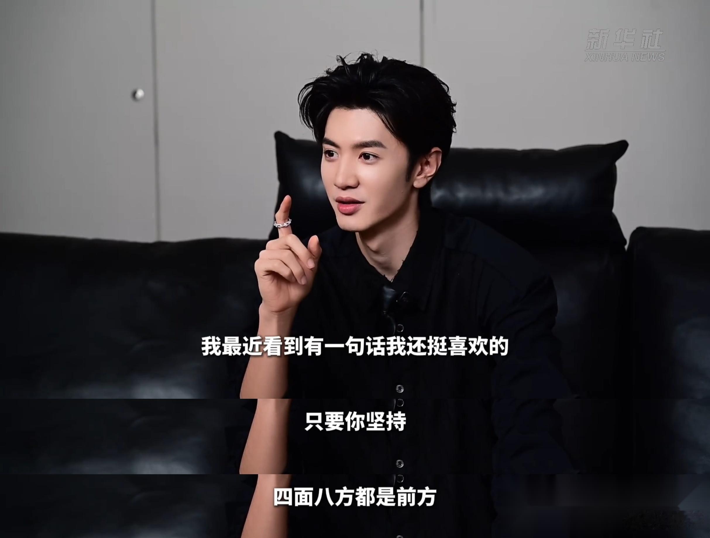好演员能向上生长更能向下扎根 好演员活在每一个熠熠发光的角色里活在观众心里 只要