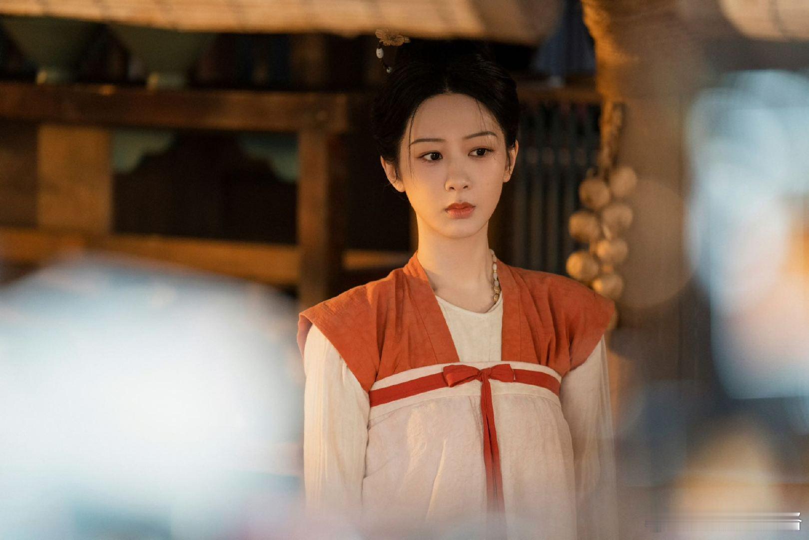 杨紫何惟芳 逃离了夫家也没了娘家  何惟芳的生活充满艰辛，夫家的祸，娘家的错，让