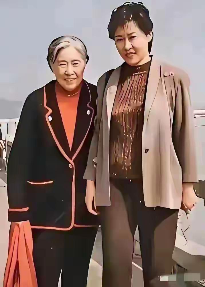 王光美
刘婷婷
母女照