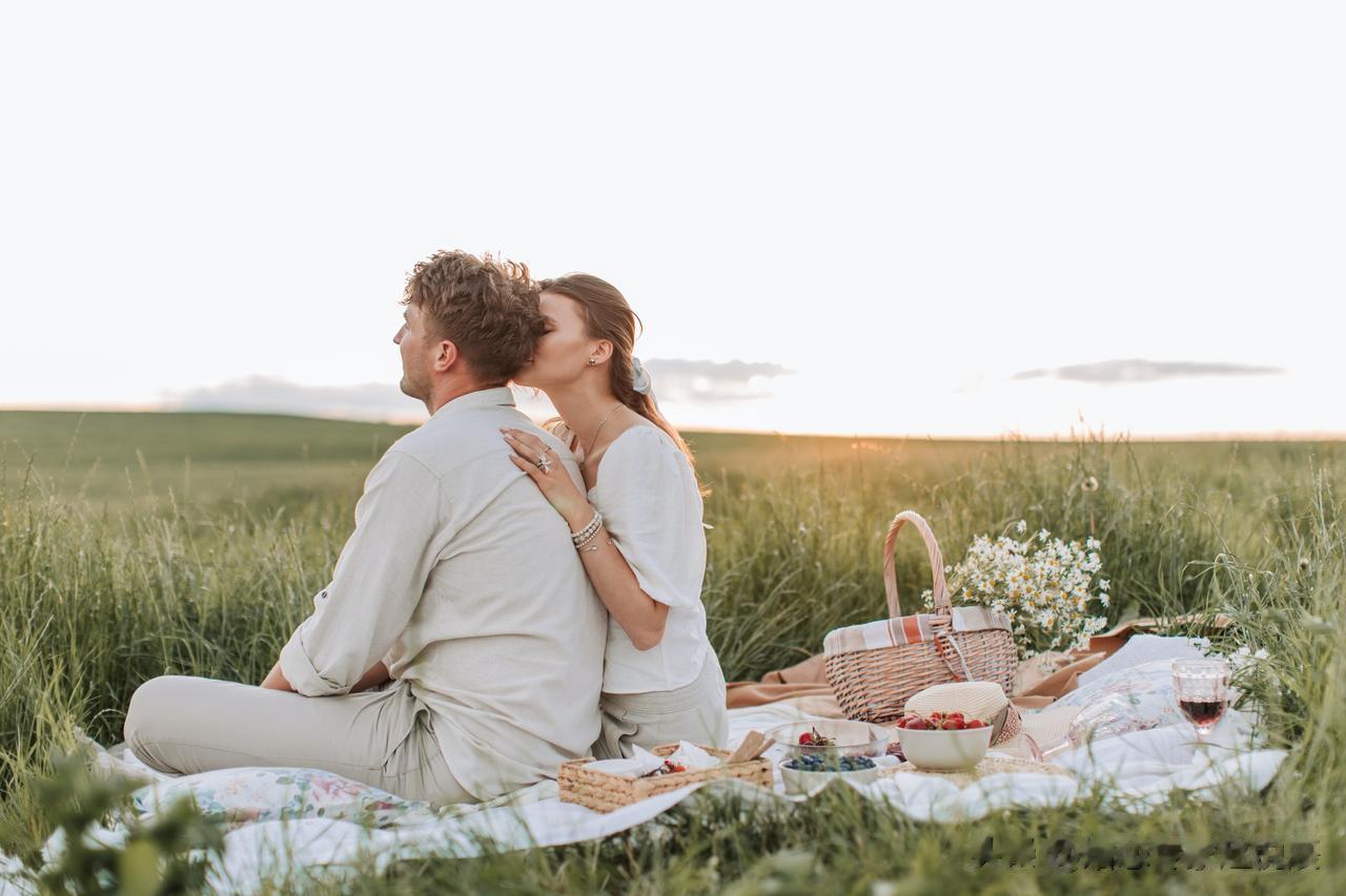 问：老公出轨后，婆婆帮着三儿对付我，还要挽回吗？

答：你说你其实还是希望能够跟