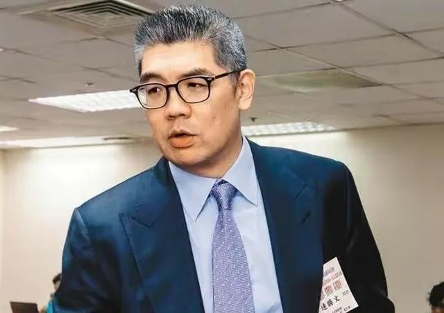 连胜文怒轰绿营出贱招！台防务部门今天下午突然连续四次发布警报指大陆发射卫星，并飞