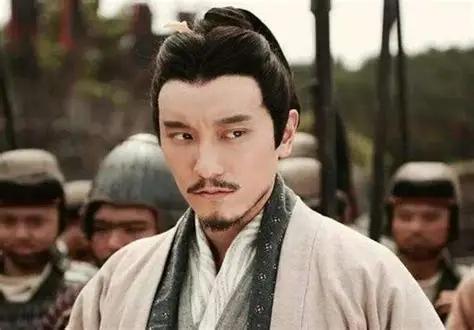 208年，曹操从赤壁的败阵里逃出来，一路北撤，路过巴丘时，望着身后浓烟，捶胸顿足