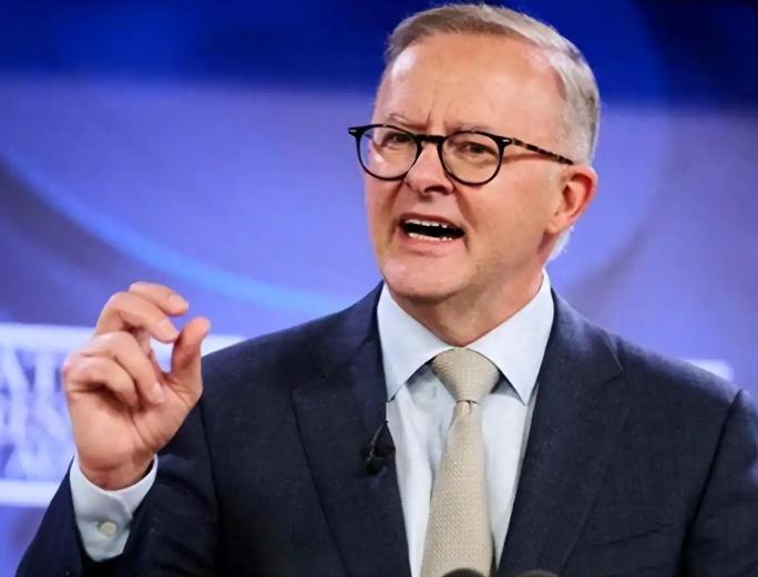 澳总理撂下狠话，哪怕对华来硬的，也要撕毁协议。中方一点没惯着！
 
2025年4