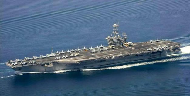 美军南海上演 “连环跳水”，半小时摔掉一