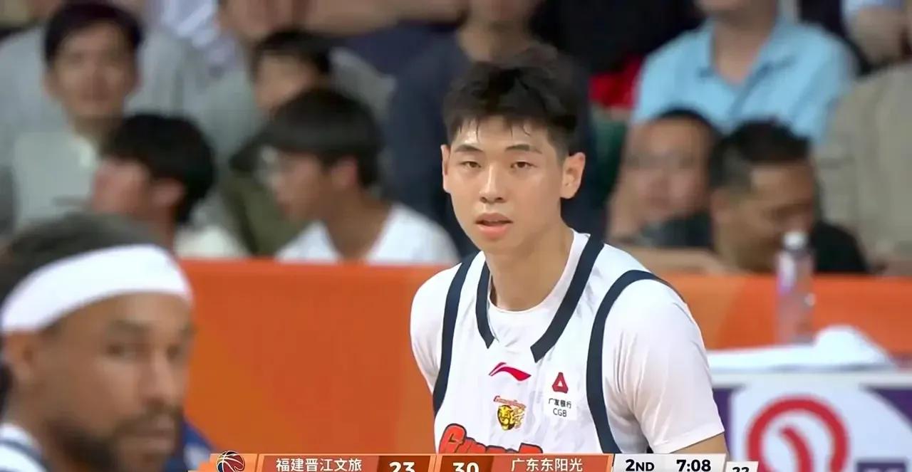 崔永熙真的有点不适应CBA联赛了，毕竟之前打过NBA夏季联赛的历练，回到国内赛场