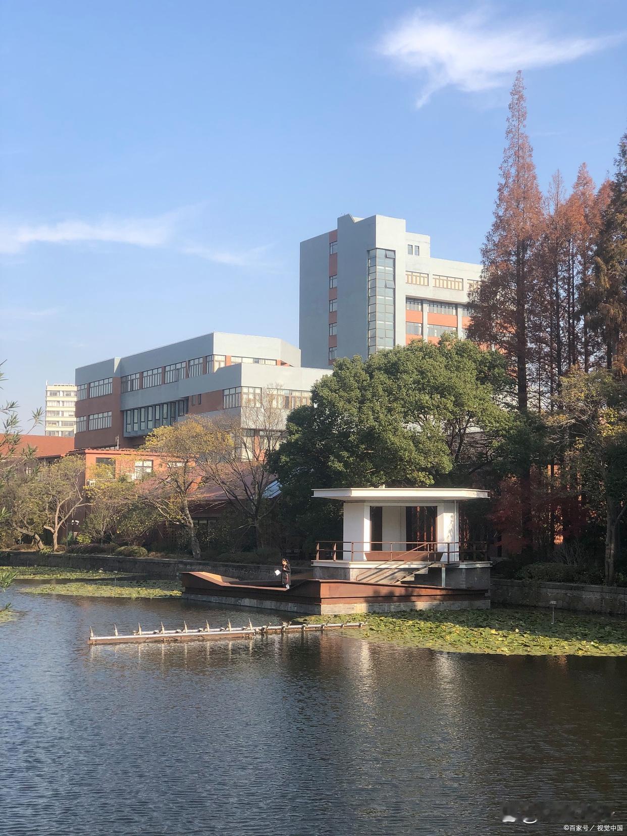 “同济大学”和“南开大学”对决，快来看看：
1、国家重点学科：同济18个，南开1