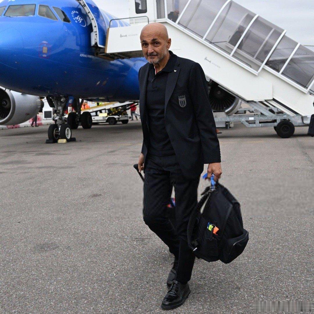 突发！由于斯帕莱蒂要参加葬礼，他抵达都灵的时间将推迟几个小时，他可能无法及时赶到