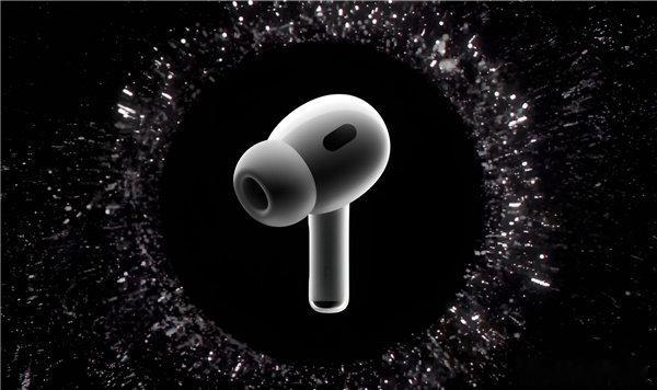 【曝新款AirPodsPro配备摄像头】据知名爆料人披露，苹果正计划推出配备摄像