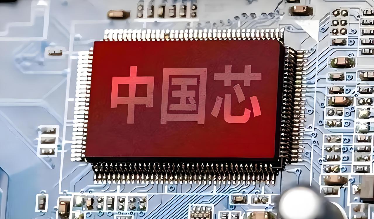 【余承东最新表态：已基本摆脱美国技术依赖，但现阶段仍依赖DUV光刻机】
近日，余