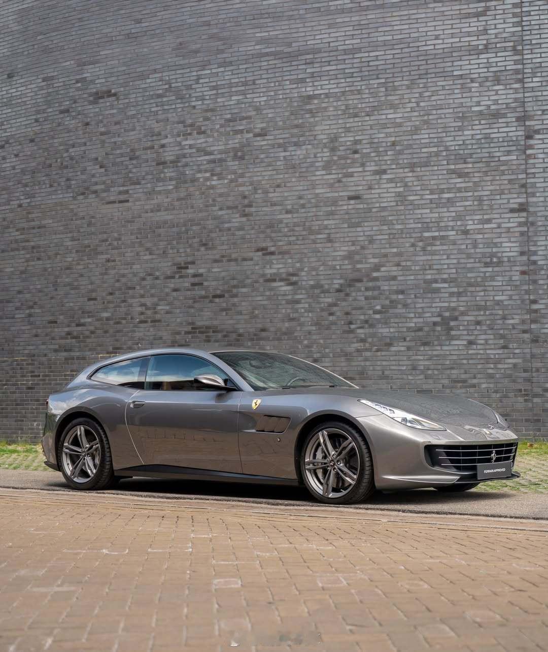 2018 Ferrari GTC4Lusso V12 ​​​