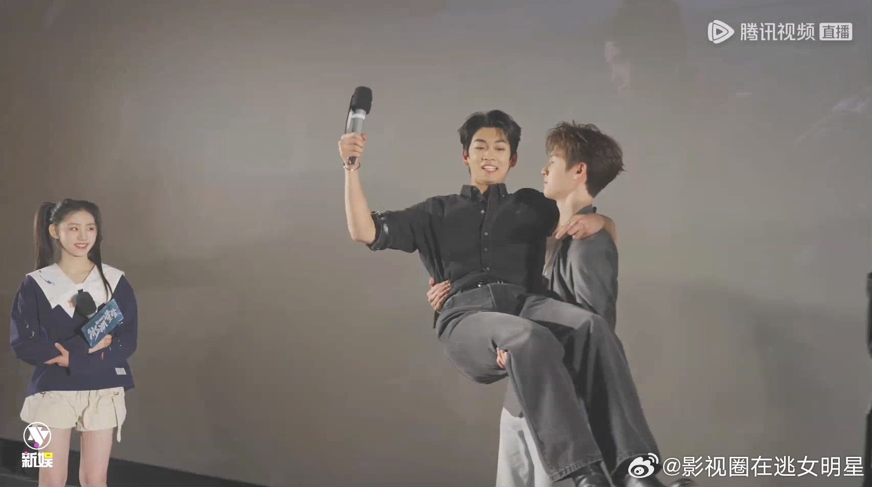 李昀锐公主抱李孝谦李昀锐李孝谦公主抱 冰湖重生直播现场起哄还原诸葛玥公主抱李策然