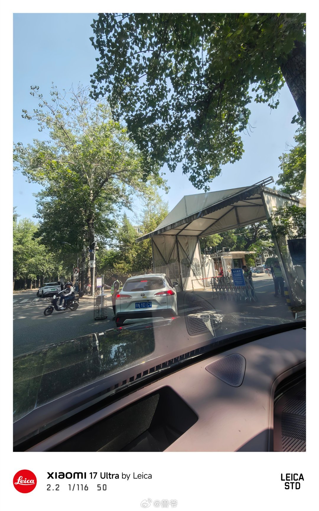 记得二十年前刚来北京时，大学随便进，不需要预约 北京·清华大学