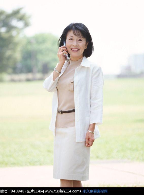 70岁夫妻办完离婚，一句话撕开无数人的遮羞布：晚年最怕的根本不是穷
 
前几天去