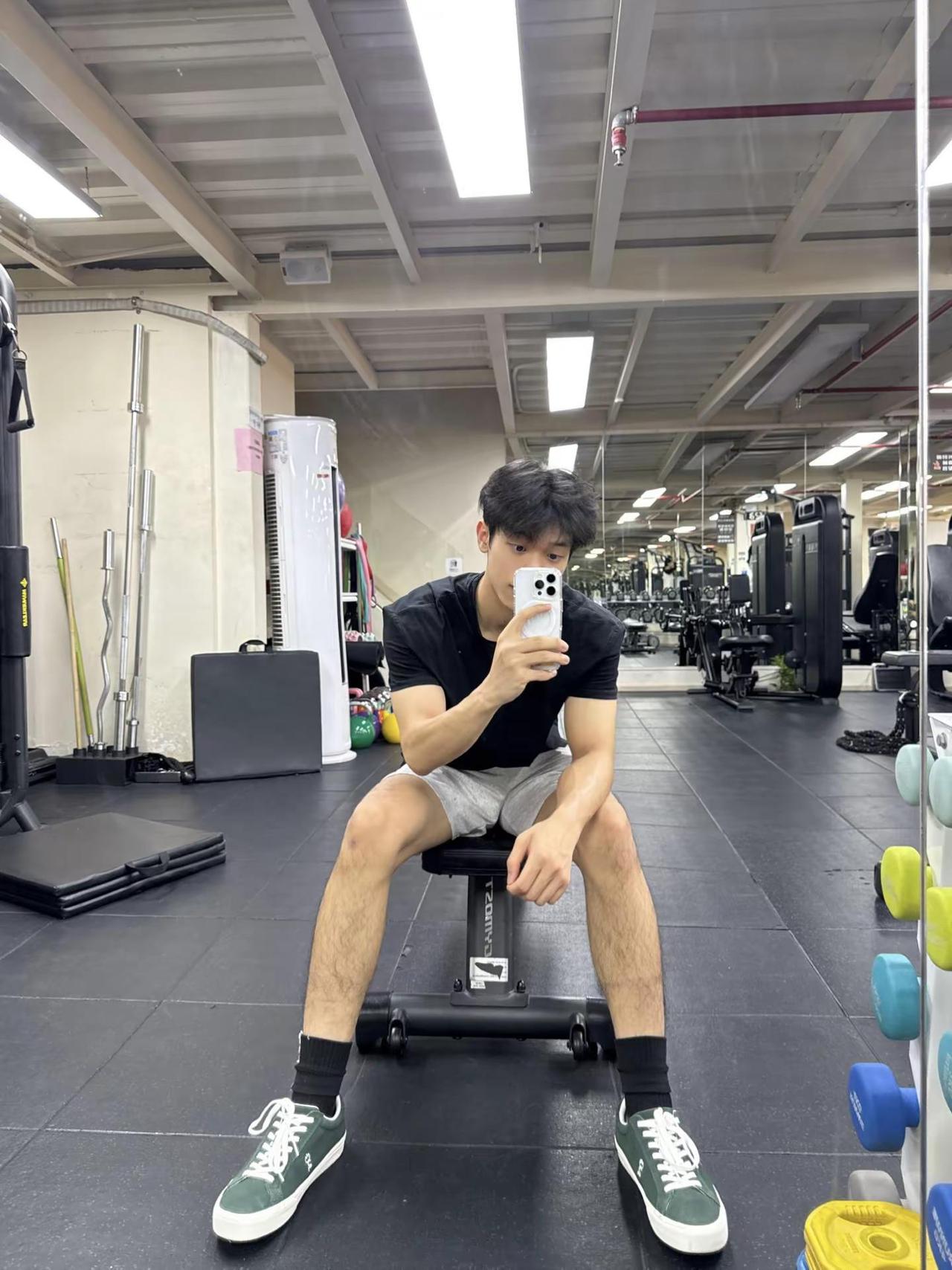 说我装货的 你太识货了双鱼 05 极路客板鞋 健身ootd