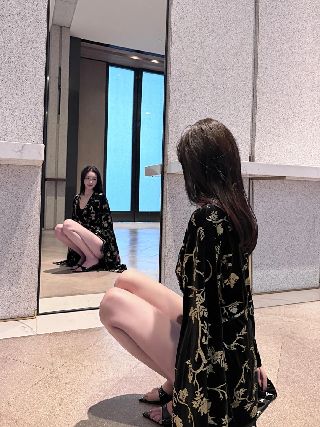 嗨～