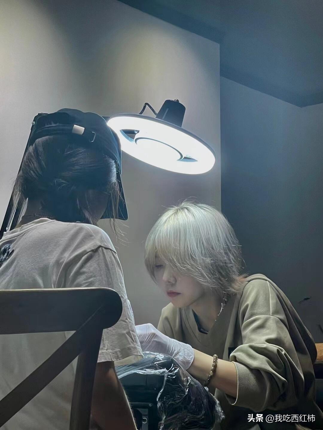 毕业两年后，我爸接受了我没走上正轨…
今天和老爸打电话，他说我大学时候他不知道我