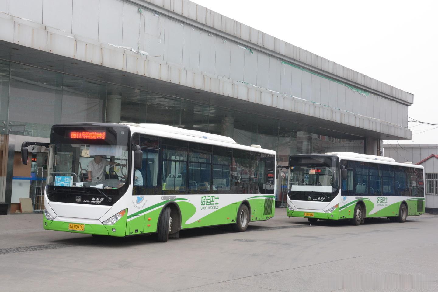 济南795路支线今日更换宇通e8车型，仅存的一台中通LCK6107PHEVG下线