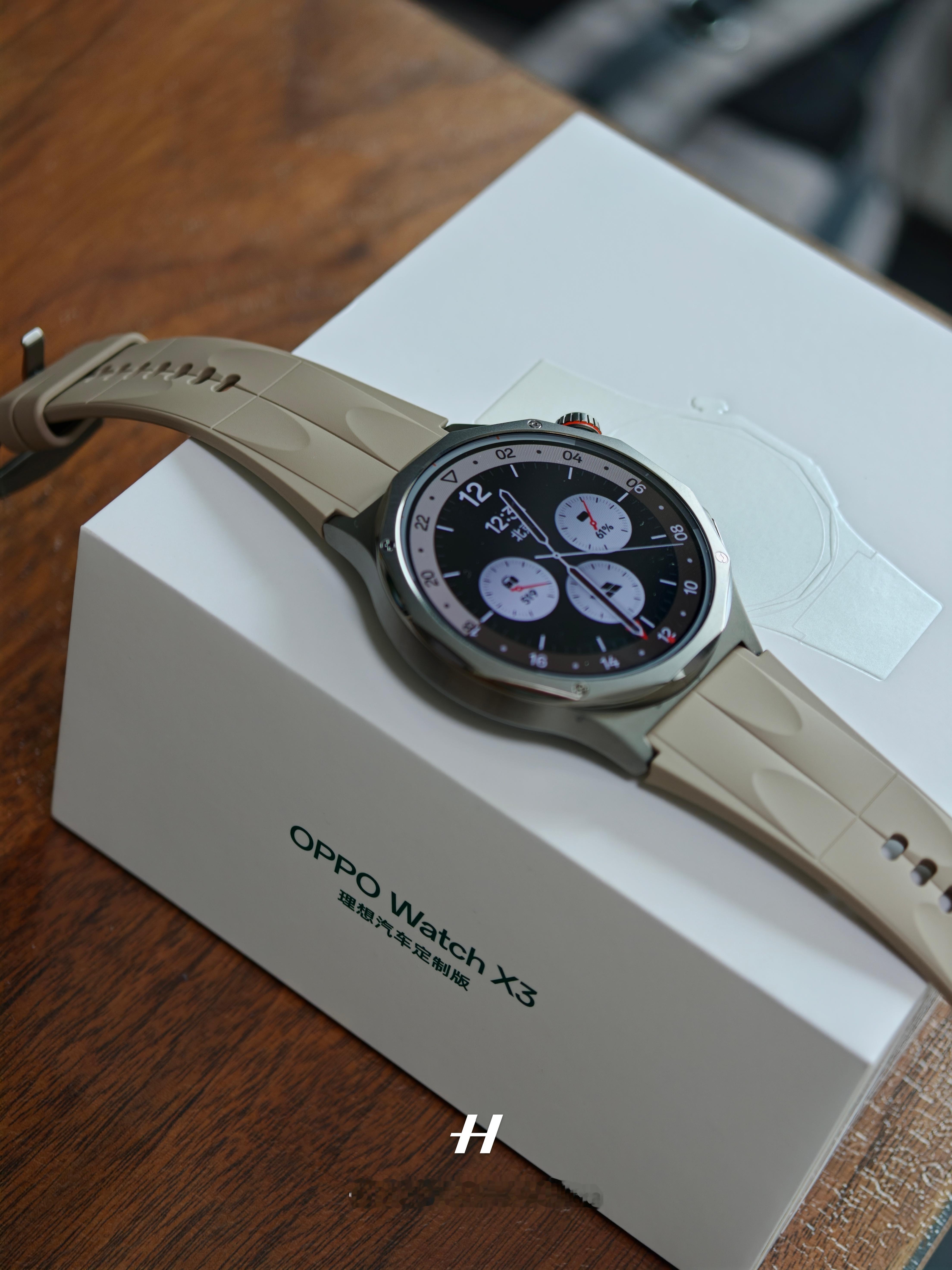 谁能想到，理想汽车最好用的车钥匙，来自OPPO Watch X3。理想定制版到手