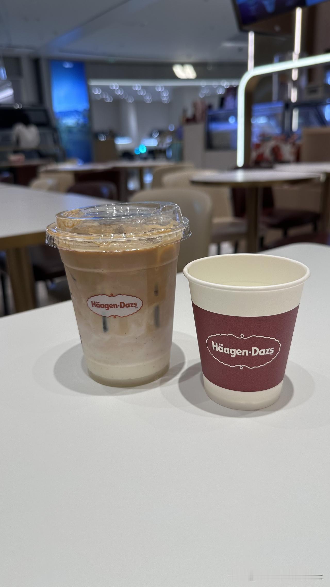 在大陆生活这些年，发现一个有趣的现象，许多知名国际连锁餐饮品牌进到大陆市场后，会