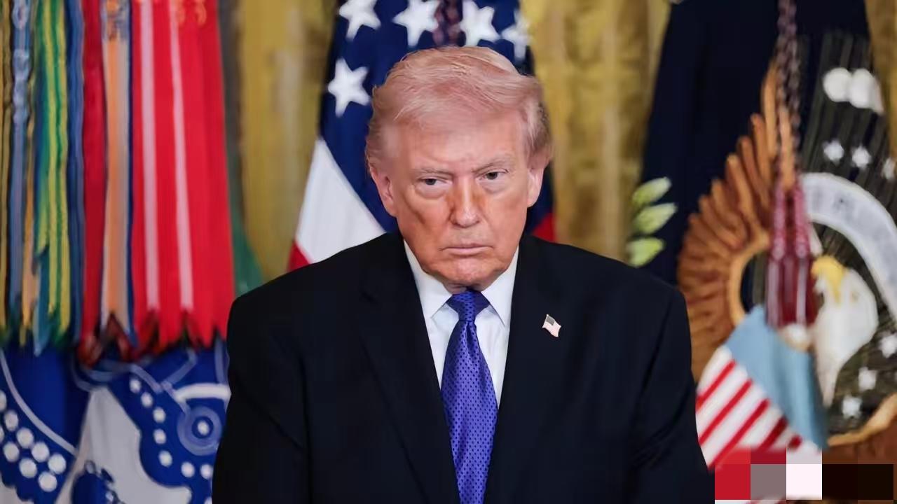 中方对特朗普企图窜台的挑衅直接下达了断交封杀令！很多人以为，北京还会隔着海峡中线