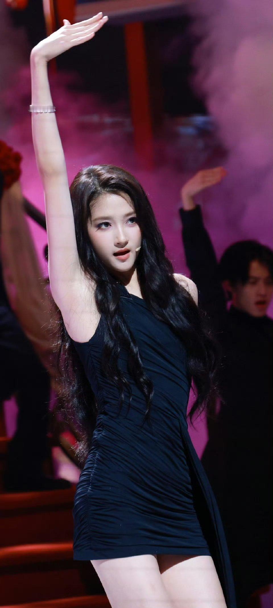 关晓彤 未来请幸福关晓彤～～关晓彤关晓彤