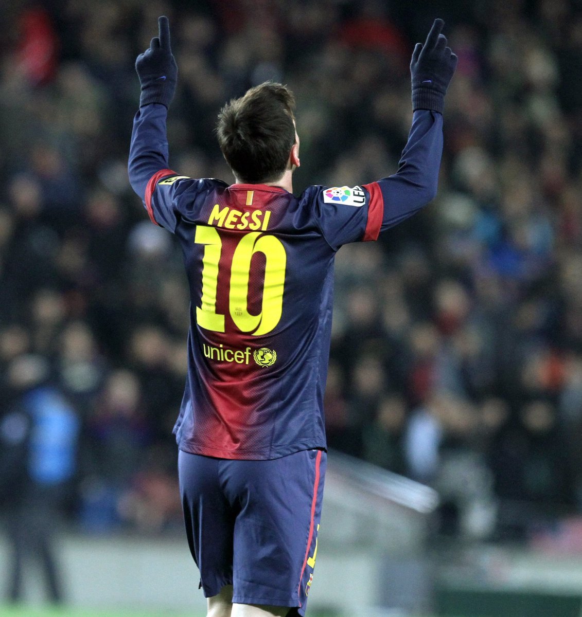 🗓️ 12 年前的今天，莱昂内尔·梅西 (Lionel Messi) 打破了盖