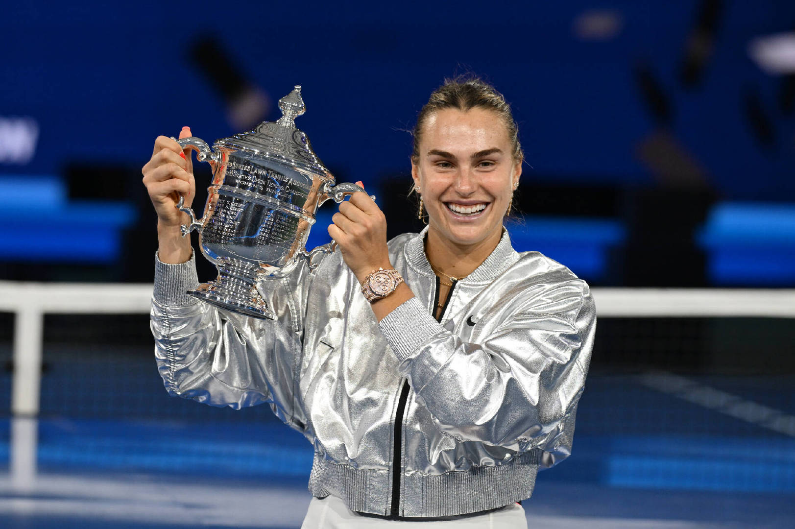 2026劳伦斯世界体育奖年度最佳女运动员——阿丽娜·萨巴伦卡👏👏👏网球包揽