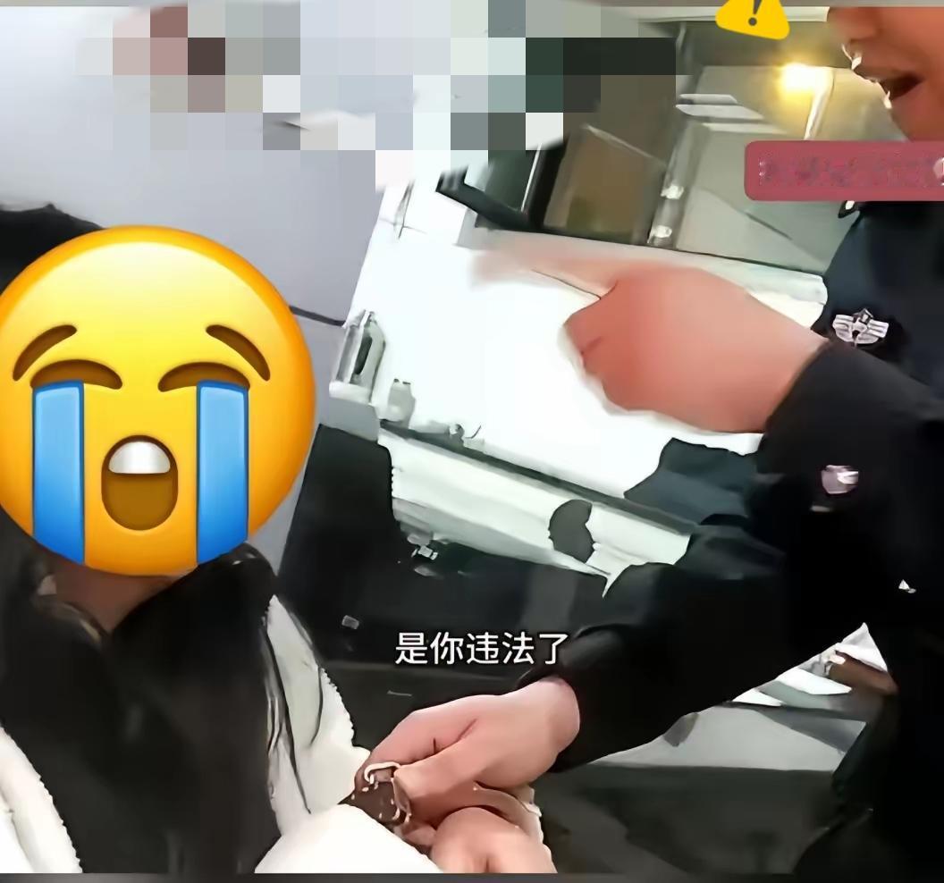 试衣间来回窜半天，
居然在偷偷剪吊牌“穿走”衣服？
这操作真把贪心写脸上了！
