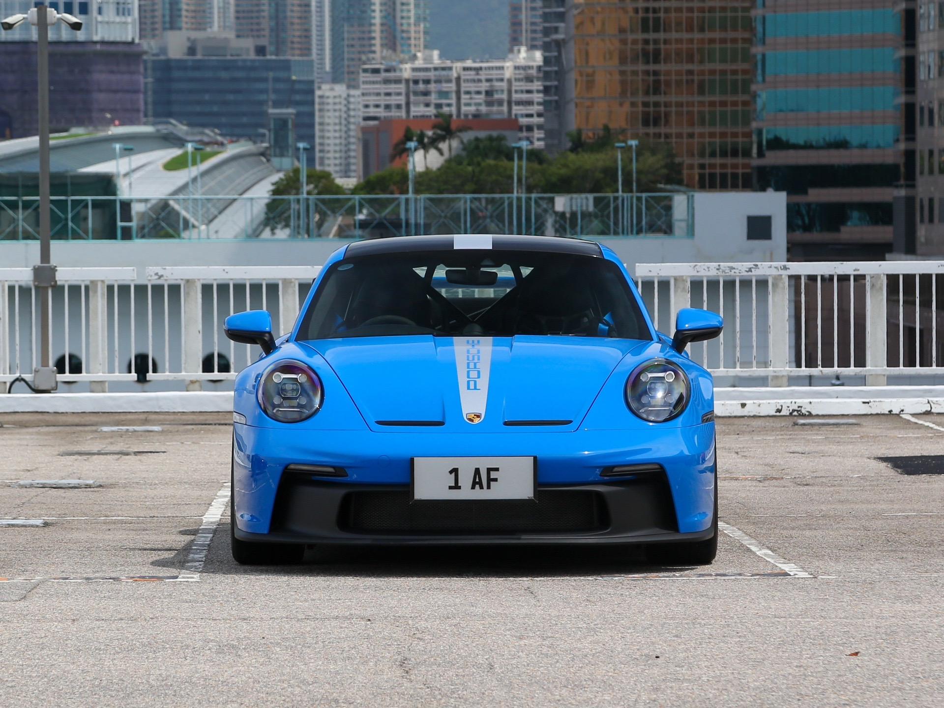 Porsche 911(992) gt3 鲨蓝搭配银拉花 银轮黄卡，目前为止我见到过最漂亮的gt3 spec，拍不腻 根本拍不腻保时捷gt3
