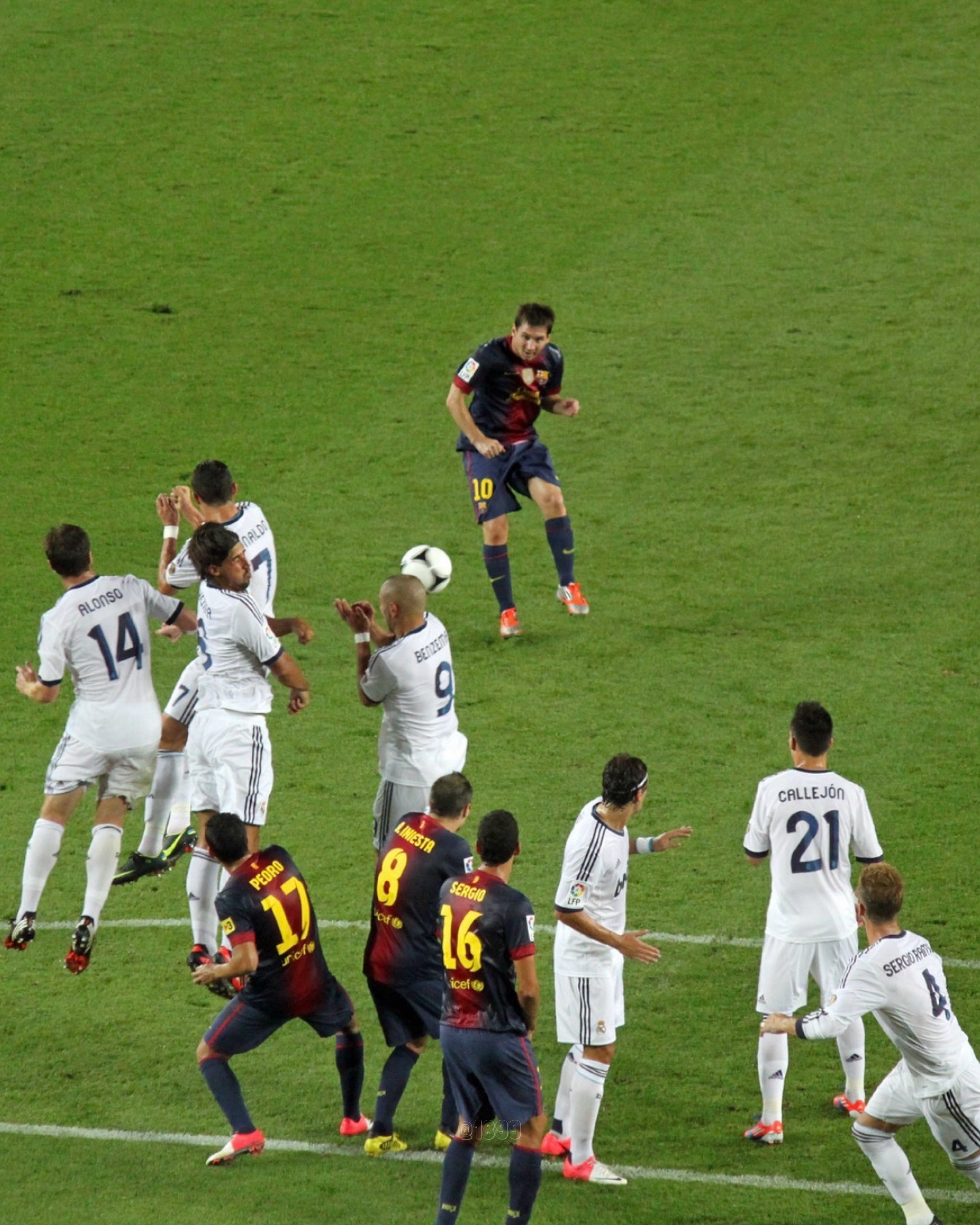 Messi goal vs Real Madrid, Camp Nou 2012