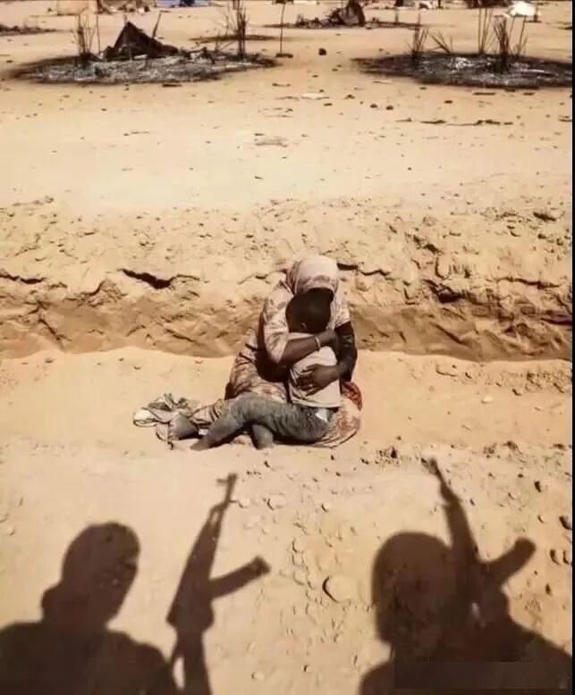 血流成河，在半个非洲大陆，正在掀起一场巨大武装混战。

尼日利亚，苏丹，马里，布