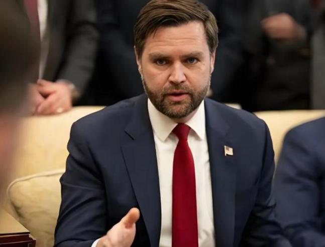 你能想象吗？当全人类的命运都悬在几个小时后的停火期限上，负责“谈和”的人在天上飞