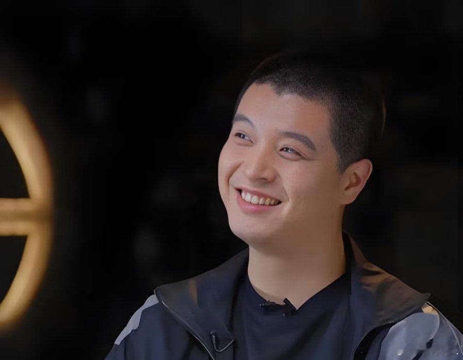 马頔求问有没有追文防沉迷办法追文追到天昏地暗，台词背得比课文还熟，出门都带着一股