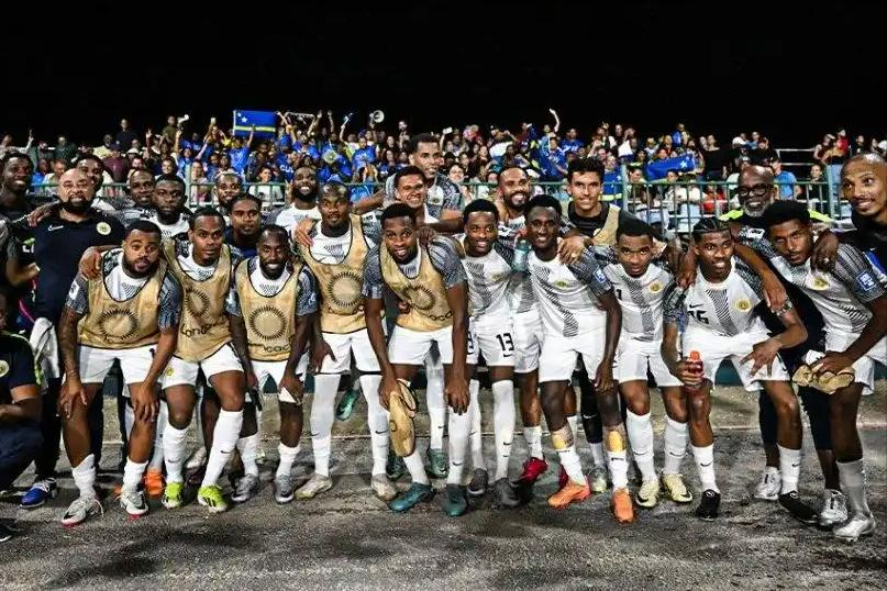 人口仅15.6万的小岛，竟闯进了世界杯！ 🌊
这个名叫库拉索的加勒比海岛，刚刚