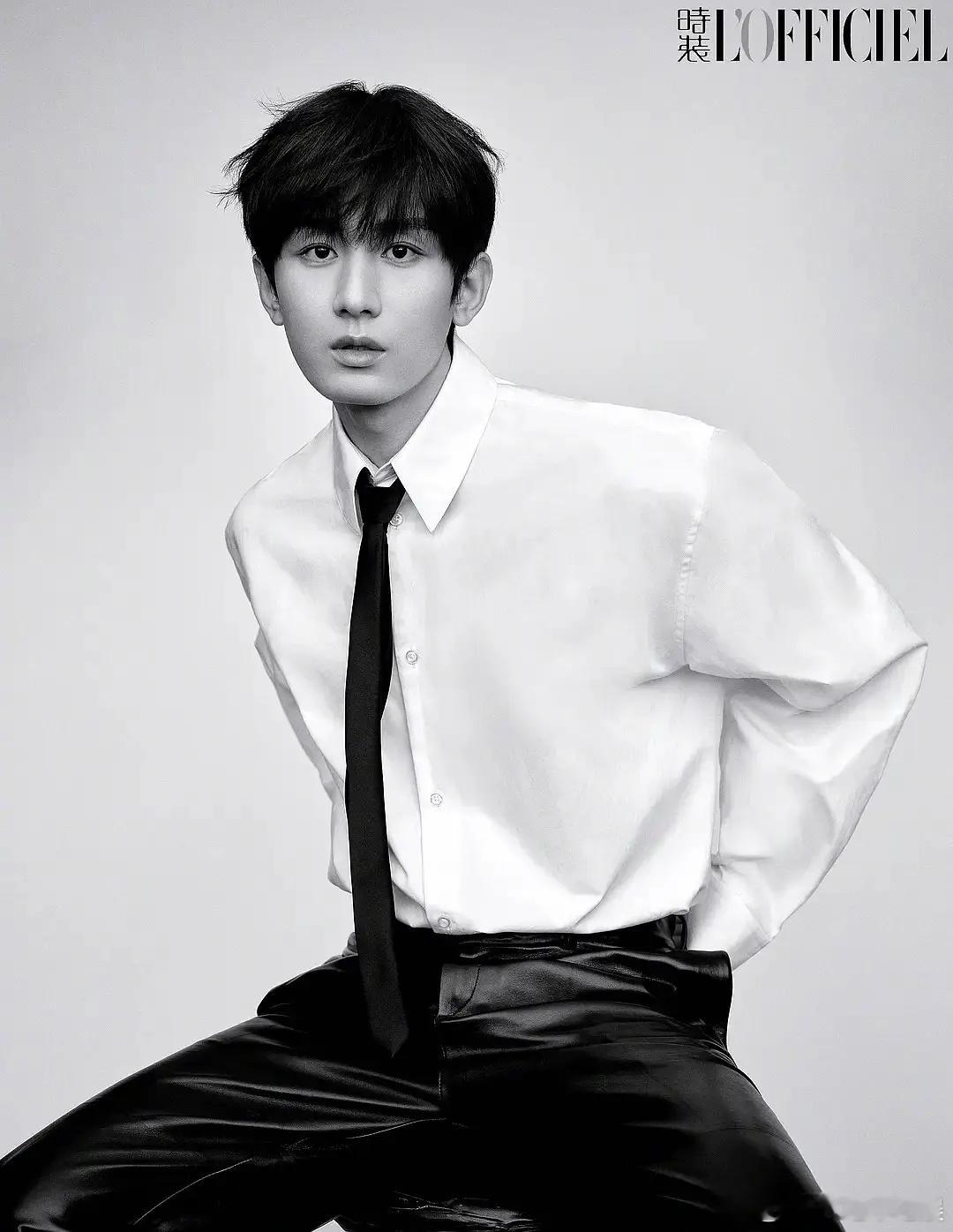 成毅是不是比魏大勋帅的不只是一点半点 ​​​