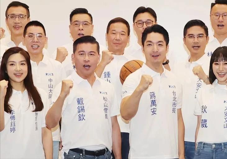 蒋万安这句话分量不轻，直接把议题从"饶庆铃个人"拉到了"年底选举"的战场。
事件