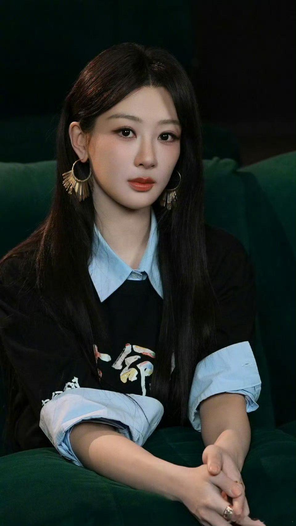 金鹤龙给杨紫化的这个妆真的可以，全网基本都是夸的 好美好嫩 