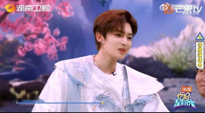 侯明昊临场应变能力好强你好星期六看节目被侯明昊的临场应变惊艳到，面对搭档的反应和