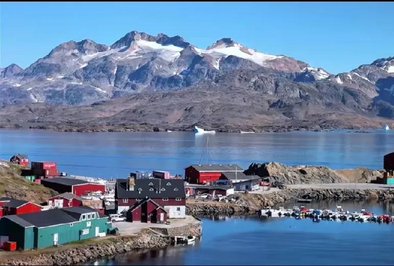 让美国朝思暮想的，让丹麦难以割舍的格陵兰岛，真的有那么大的魅力吗
该岛面积二百多