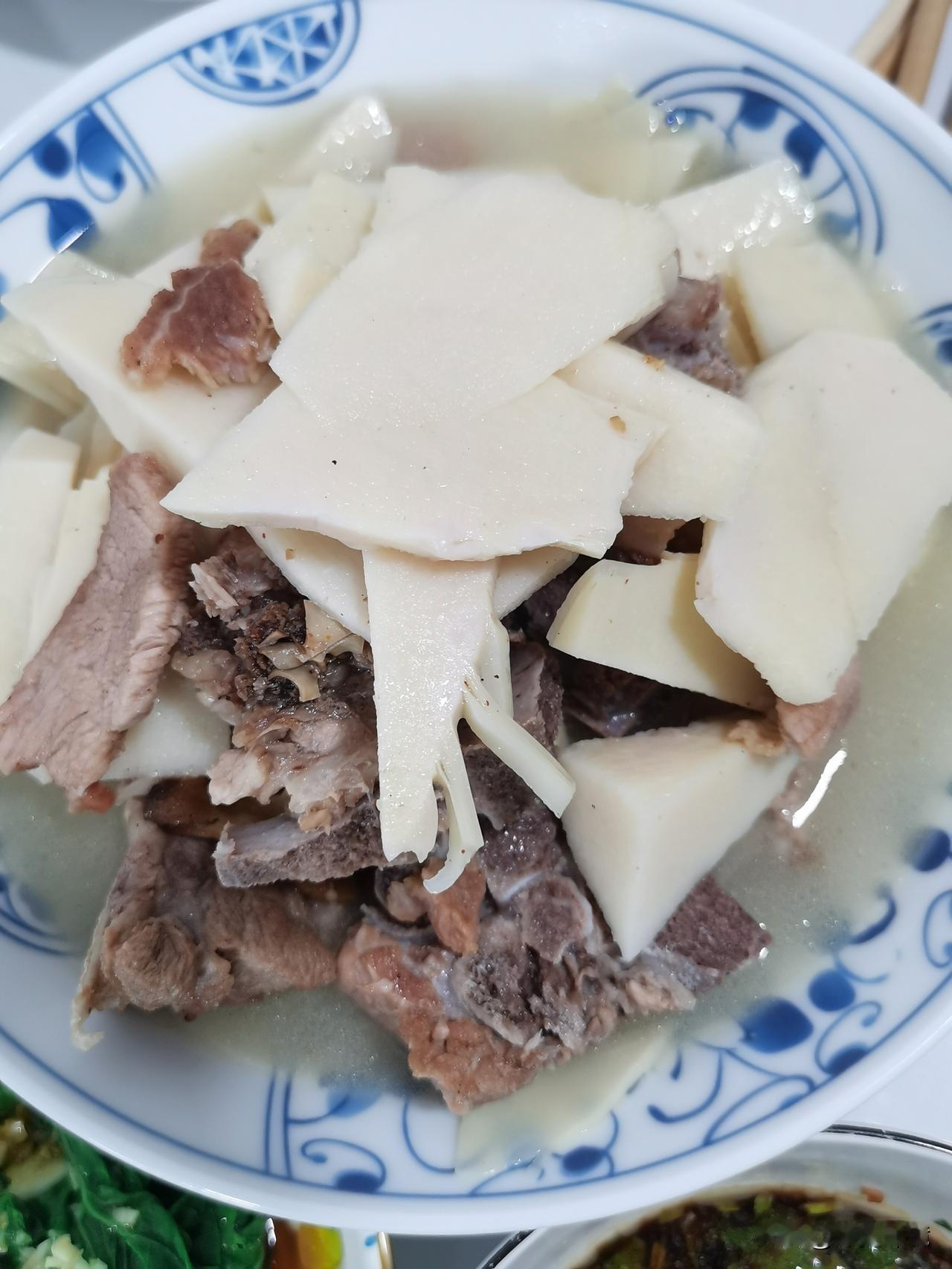 住民俗，吃新鲜时蔬

在昌宁柯街黑温泉小镇，避暑康养。可以自己做饭，给我们的生活