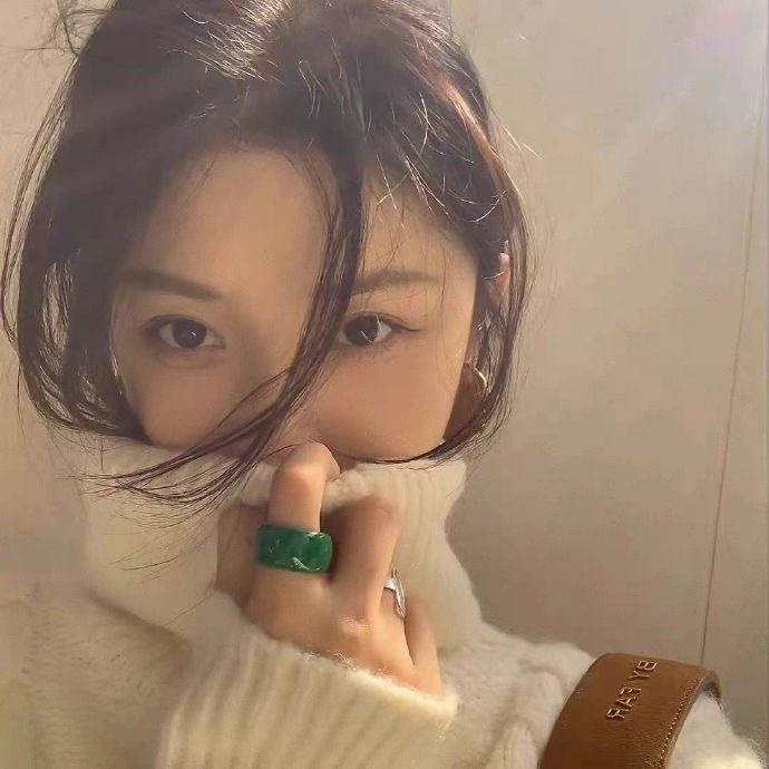 “别老想着做人上人，我们连做一个普通人都得很努力。” ​​​
