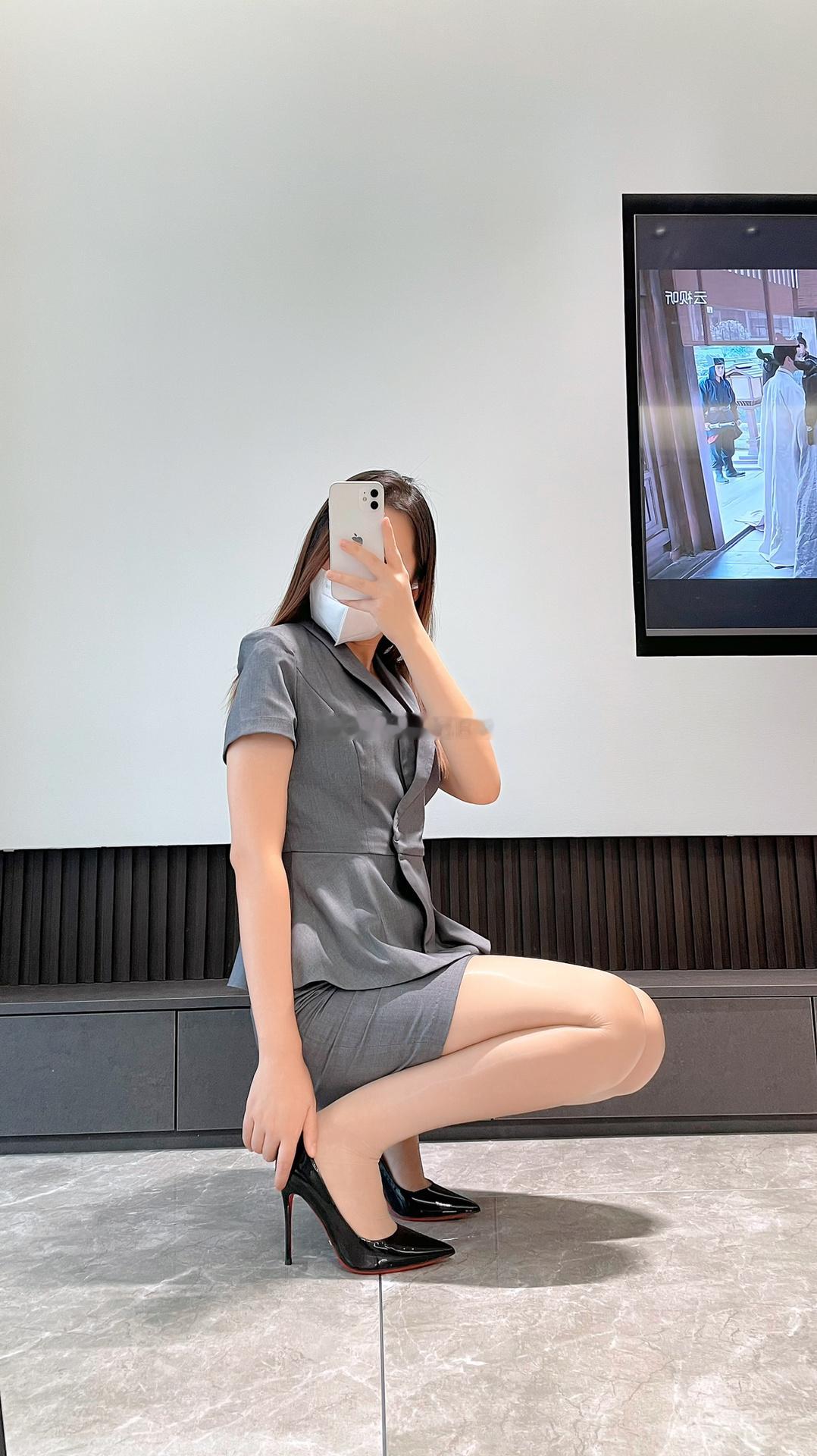 同学们，老师最近加紧帮你们补习，让你们轻松应对期末考试 ​​​