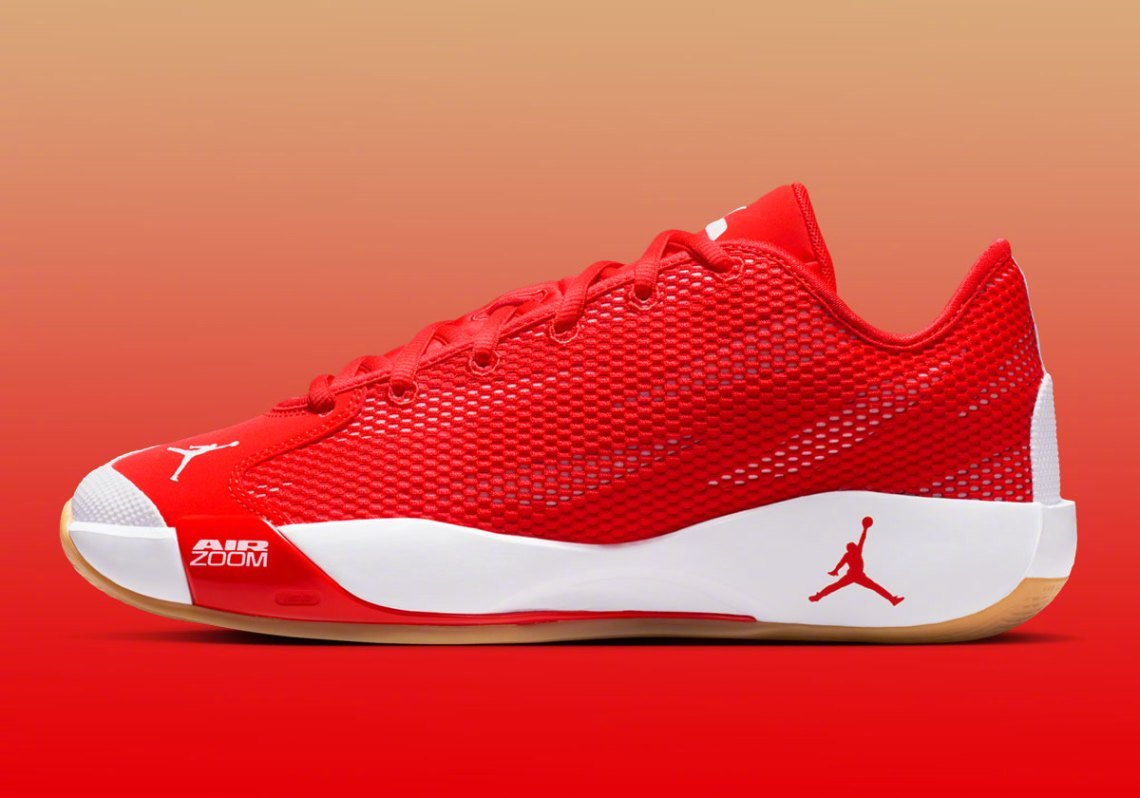 Jordan Luka .77 II「Chile Red」 东契奇团队款Luka