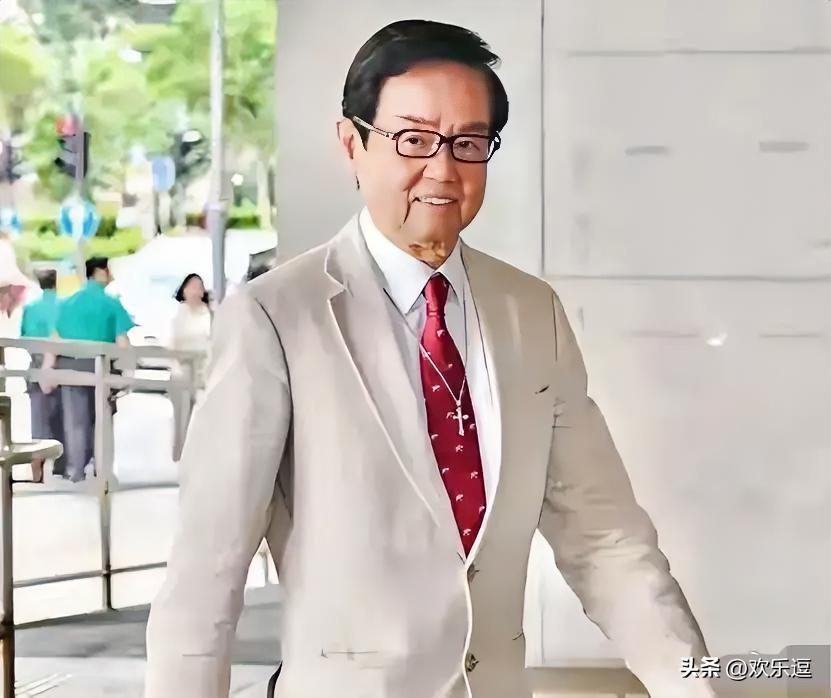 80岁黄百鸣入狱服刑，有三类人打心底为他担忧
 
港媒消息传来，曾塑造经典开心鬼